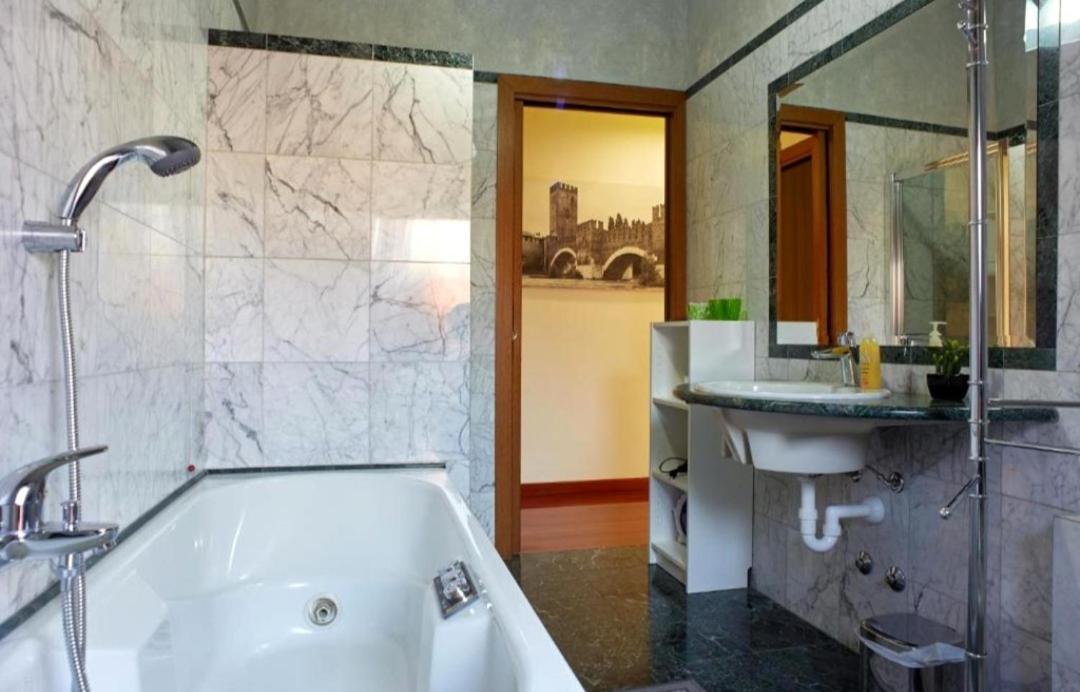 Residenza Fiera Verona In Exteriör bild